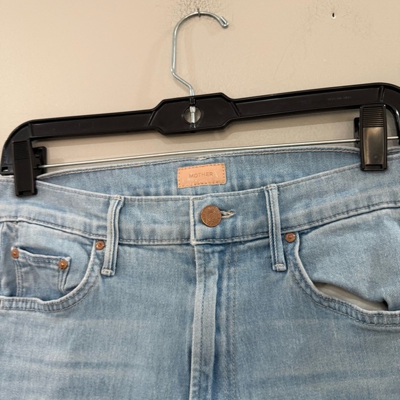 Mother Jeans The Insider Crop Step Fray in Hold My Hand - Picture 4 of 7